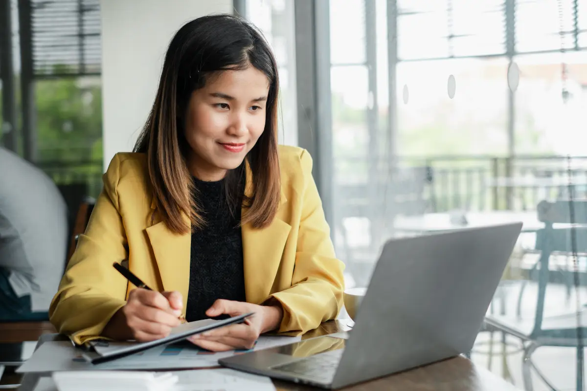 Business owner researching how long it takes to form an LLC by state and the fastest way to start an LLC with expedited filing options online